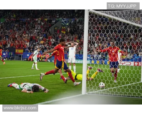 马卡萨与卡雅激战正酣比分悬念引人关注